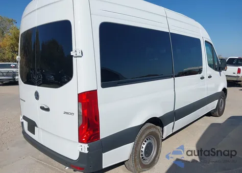 2025 Mercedes-Benz Sprinter 2500 Standard Roof 4-Cyl Diesel from USA, damaged, VIN W1Z4KFHY3SP761664